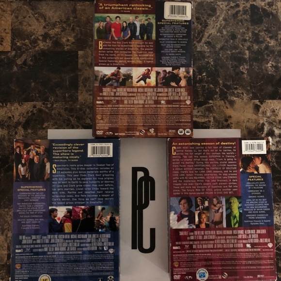 Smallville DVD Collection - Picture 3 of 3